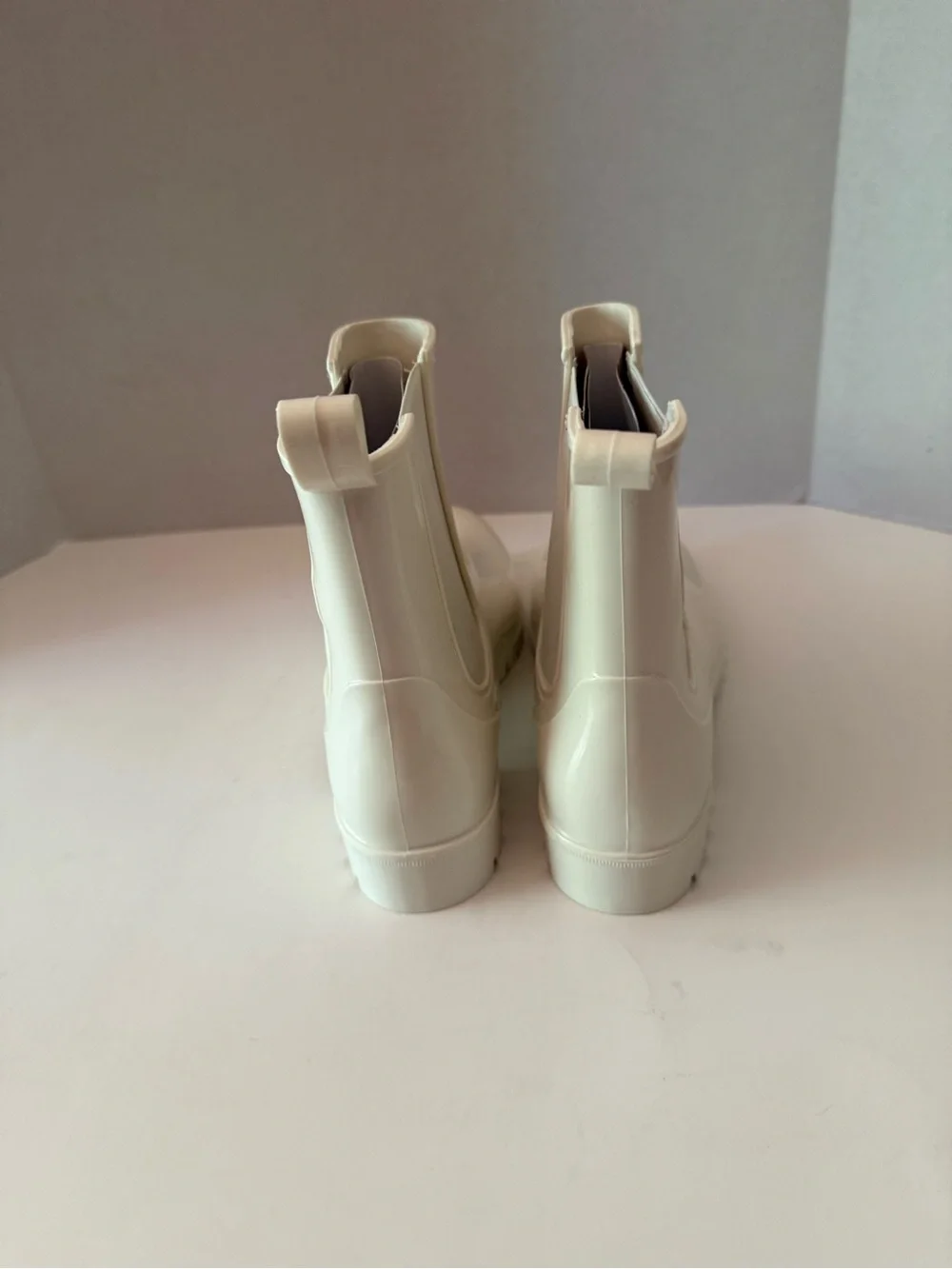Hisea Women’s White Chelsea Rain Boots - Sleek Waterproof Style Women’s 9